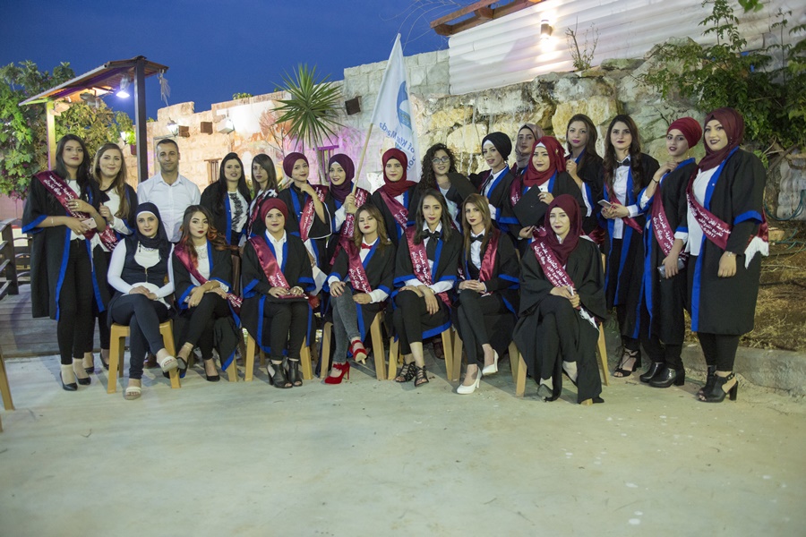 مدرسة آفاق الثانويّة في كفر مندا تخرّج فوجها الأوّل