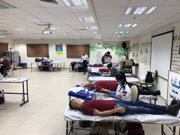 مدرسة آفاق الثانوية كفرمندا تنظم حملة التبرع بالدم
